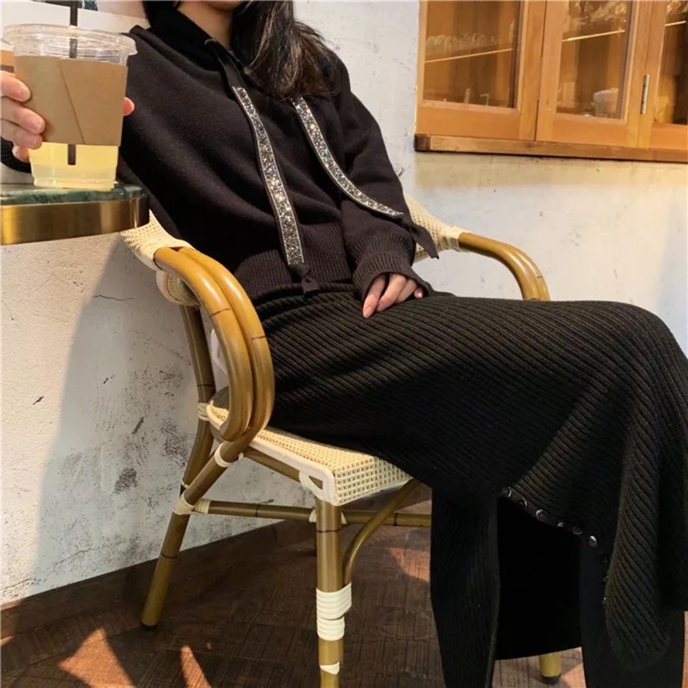Hooded sweater with rhinestone drawstring - Picture 3 of 3